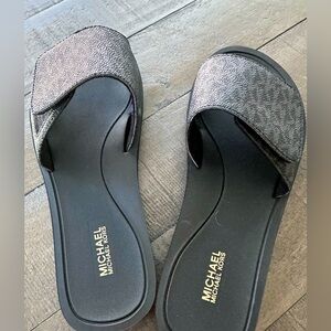Michael Kors Wade Slides. New, never worn
